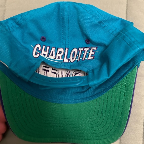 Charlotte Hornet’s Vintage 90’s SnapBack Hat - Picture 3 of 5
